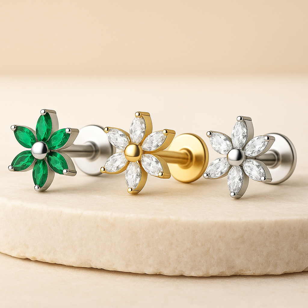 Lia - Titanium Daisy Stud