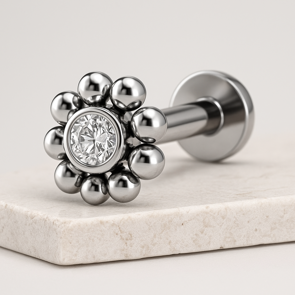 Layali – Titanium Flower Stud