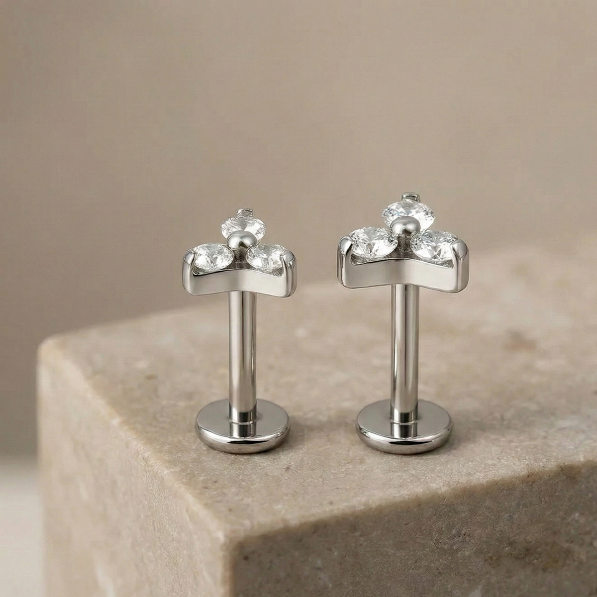 Trinity - Titanium Tristone Stud