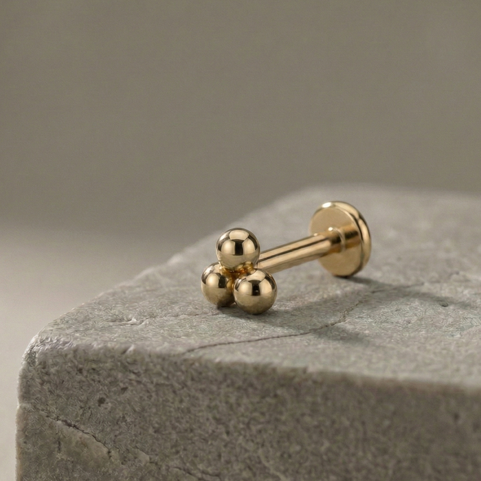 Calista - Titanium Trinity Ball Stud