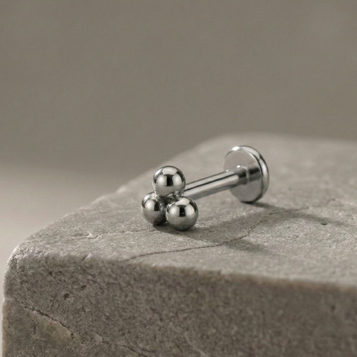 Calista - Titanium Trinity Ball Stud