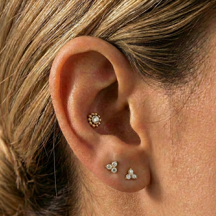 Layali - Titanium Flower Stud – hypoallergenic piercing jewellery by Cura