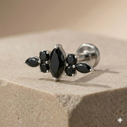 Lola - Titanium Wreath Stud