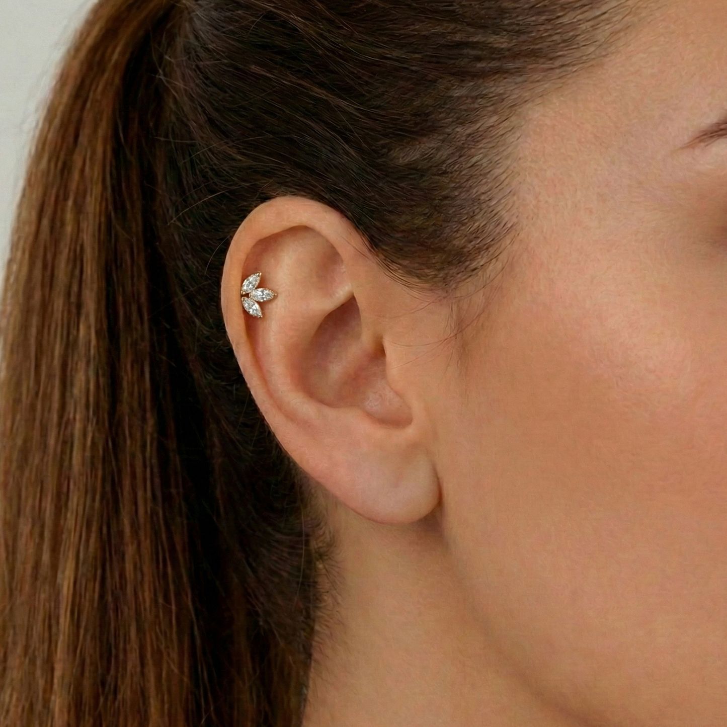 Maha - Titanium 3 Leaf Stud