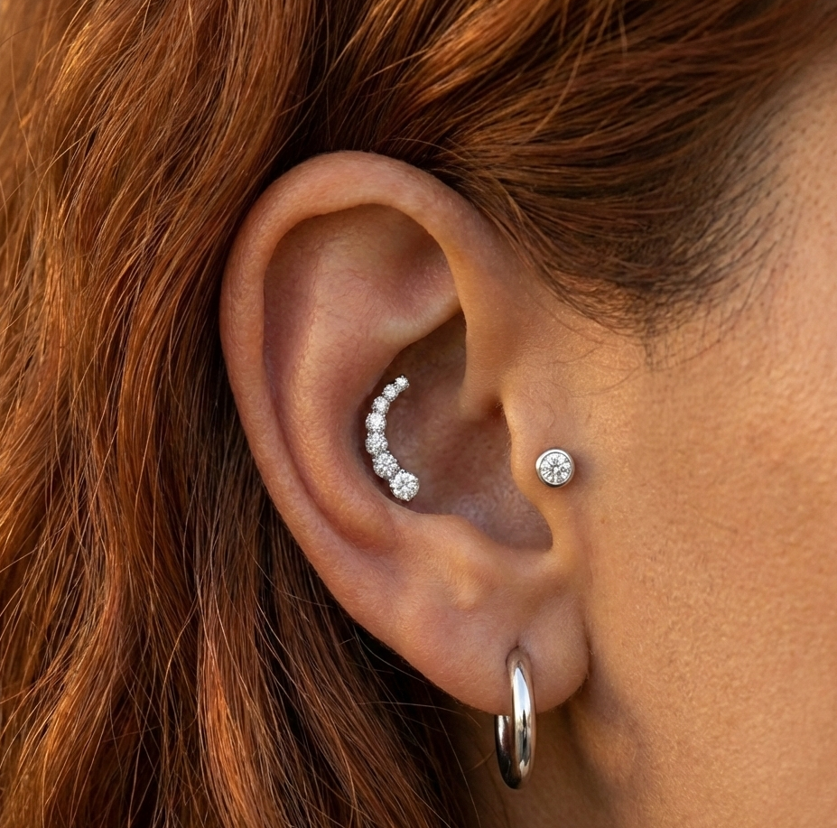 Milana - Titanium Descending Curved Stud