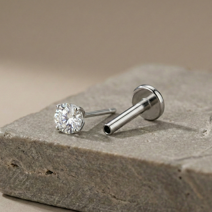 Sara - Titanium Threadless Stud