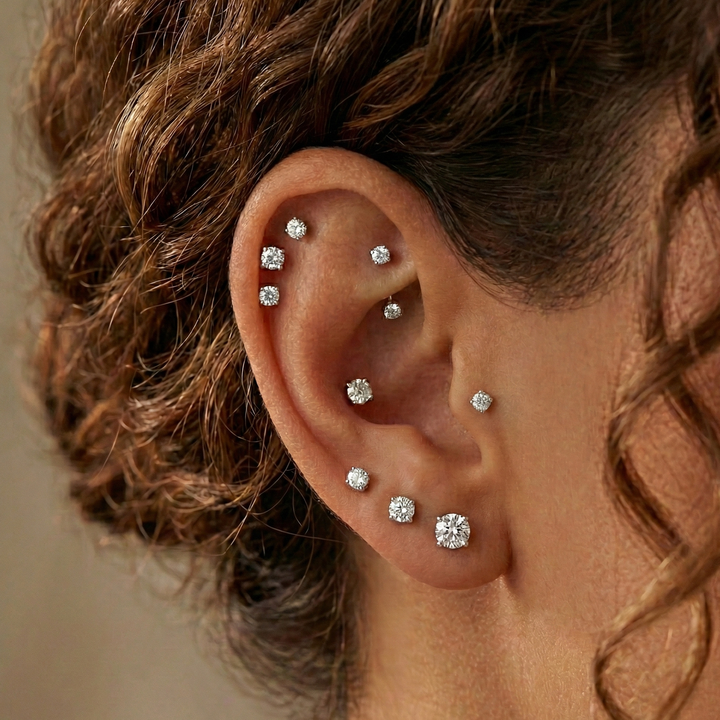 Sara - Titanium Threadless Stud